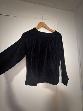 Lou & Grey Black Pullover Top